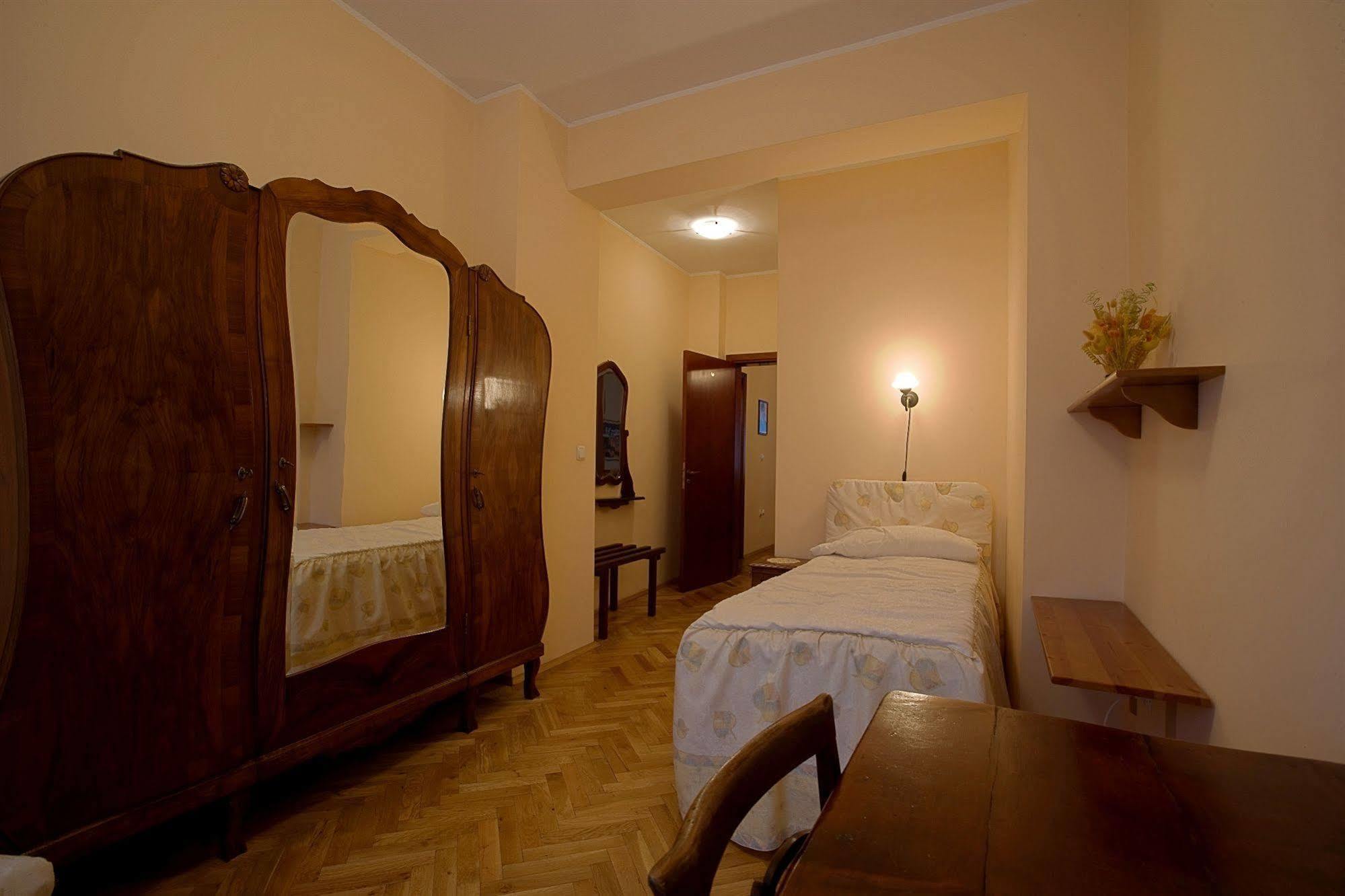 Casa Ferrari Bed & Breakfast Sofia Eksteriør billede